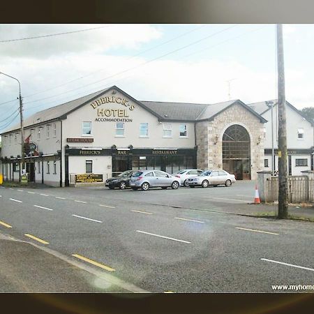 Feerick'S Hotel Rathowen Extérieur photo
