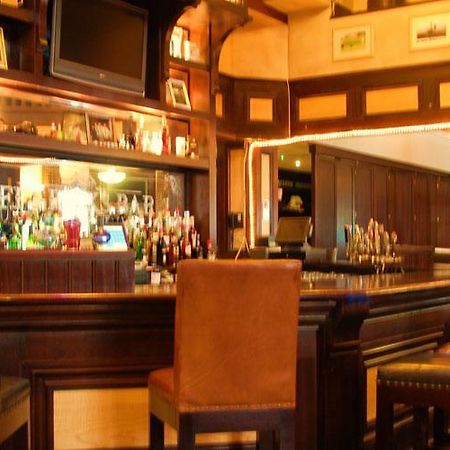 Feerick'S Hotel Rathowen Extérieur photo