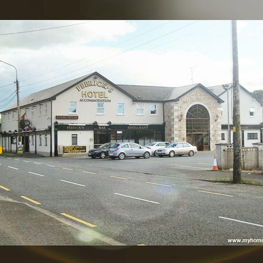 Feerick'S Hotel Rathowen Extérieur photo